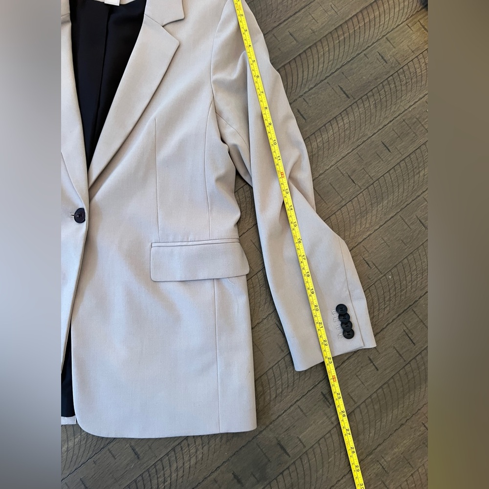 H&M Single Breasted Tan Blazer Size Small LIKE NEW - Picture 5 of 7